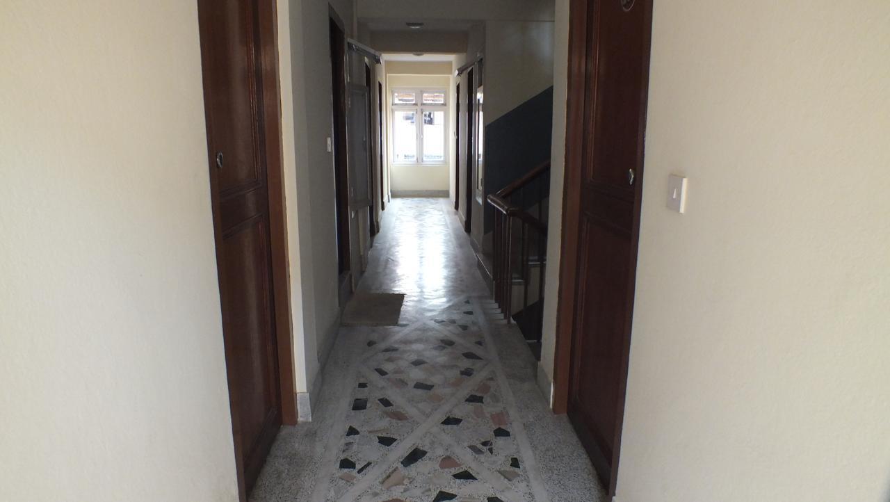 Hotel Dolphin Kathmandu Exterior photo