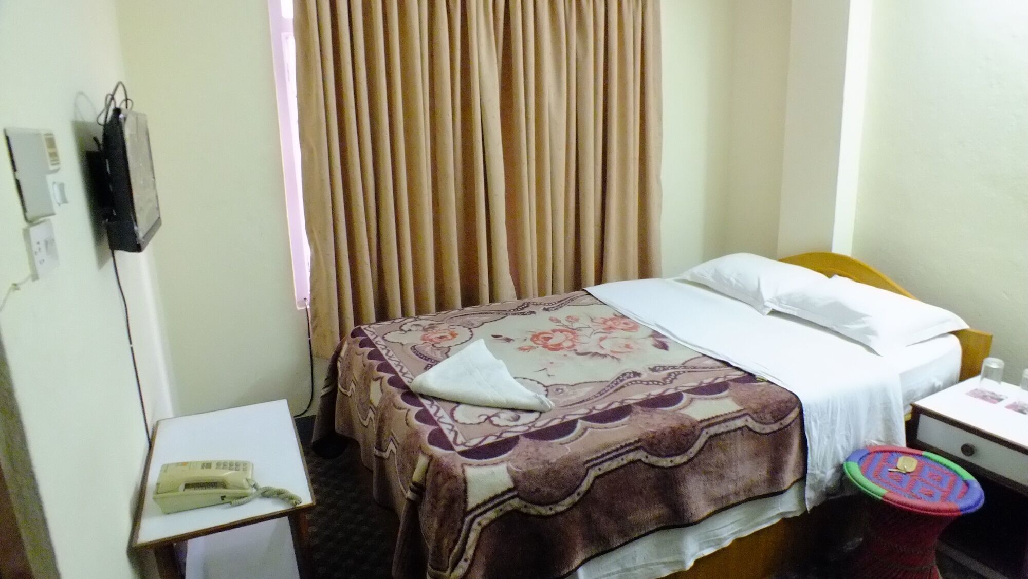 Hotel Dolphin Kathmandu Exterior photo